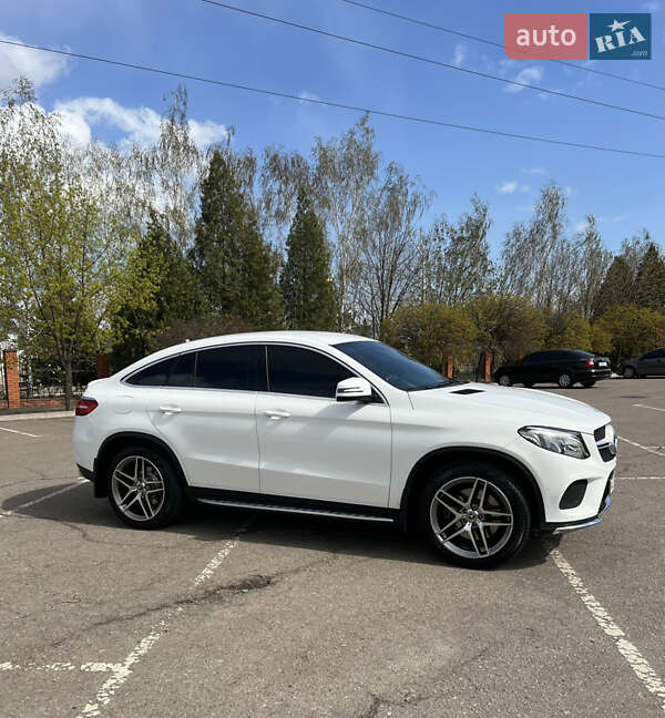 Позашляховик / Кросовер Mercedes-Benz GLE-Class 2016 в Кривому Розі