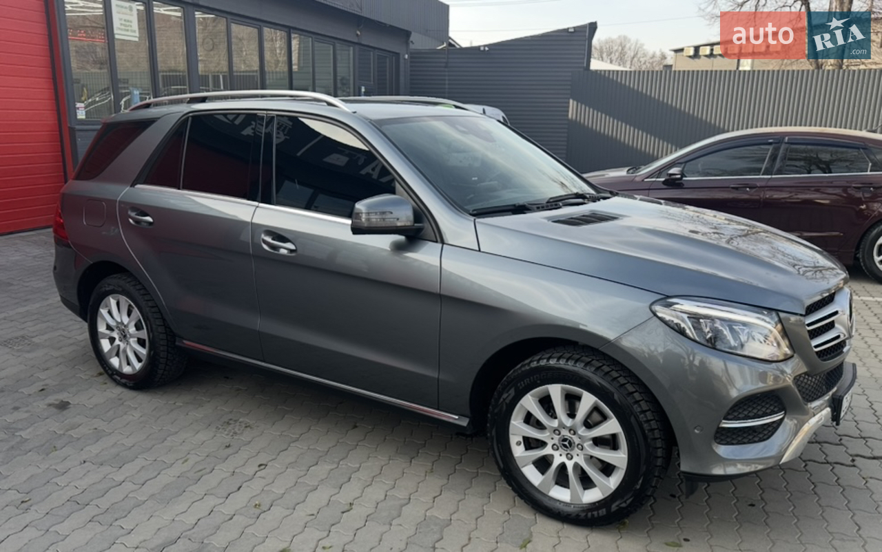 2017 Mercedes-Benz GLE - мініатюра 40