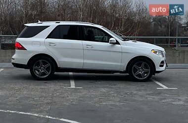 Внедорожник / Кроссовер Mercedes-Benz GLE-Class 2017 в 