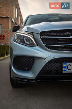 Внедорожник / Кроссовер Mercedes-Benz GLE-Class 2016 в 