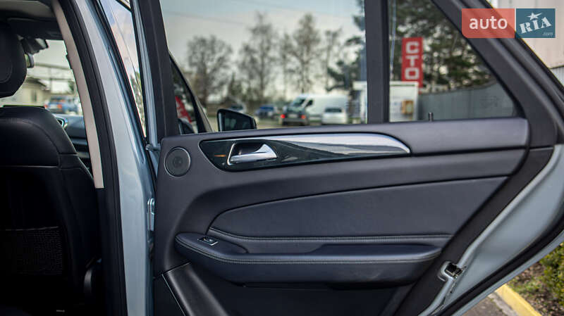 Позашляховик / Кросовер Mercedes-Benz GLE-Class 2016 в Чернівцях фото 52 Позашляховик / Кросовер Mercedes-Benz GLE-Class 2016 в Чернівцях