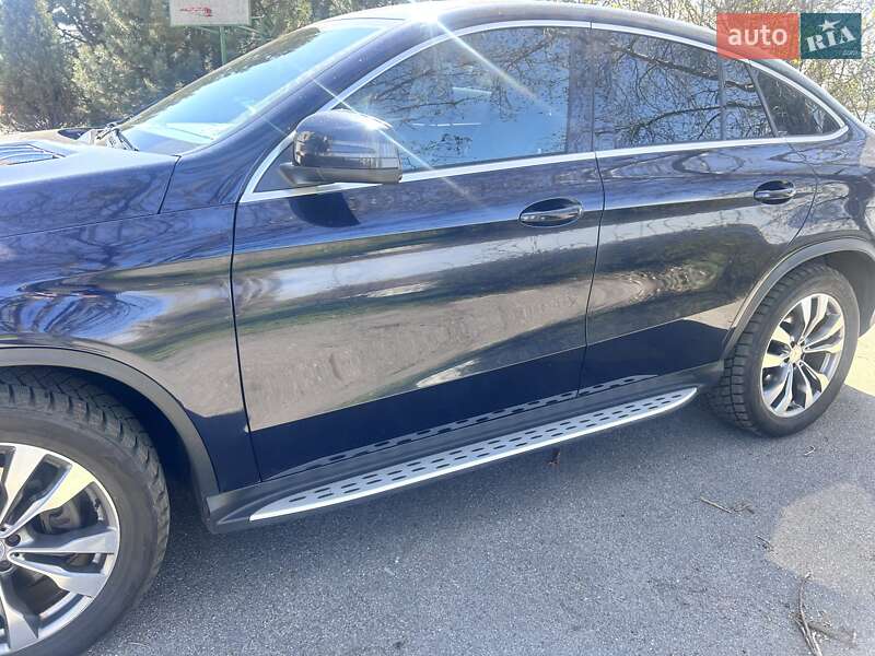 Внедорожник / Кроссовер Mercedes-Benz GLE-Class 2015 в Киеве