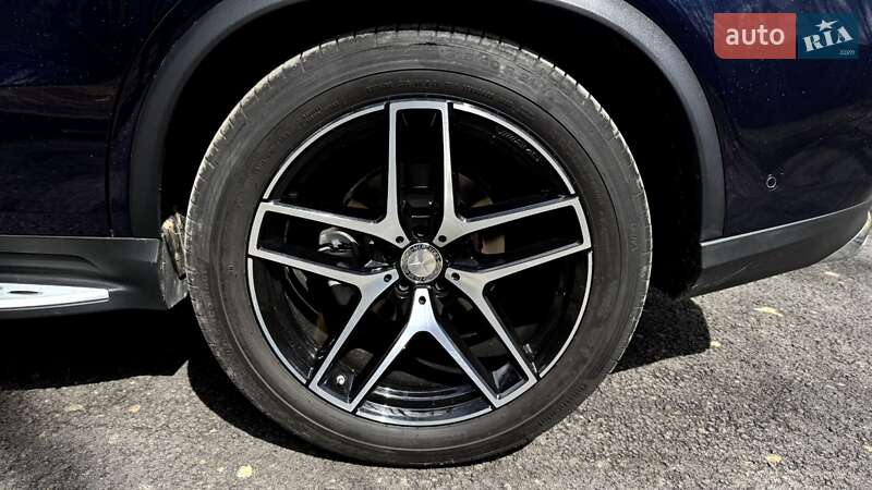 Позашляховик / Кросовер Mercedes-Benz GLE-Class 2016 в Стрию