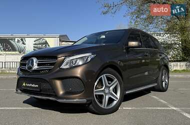 Позашляховик / Кросовер Mercedes-Benz GLE-Class 2015 в 