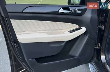 Позашляховик / Кросовер Mercedes-Benz GLE-Class 2015 в 