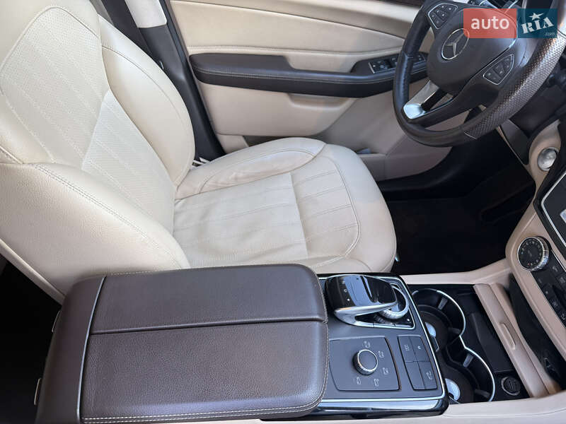 Позашляховик / Кросовер Mercedes-Benz GLE-Class 2015 в Києві