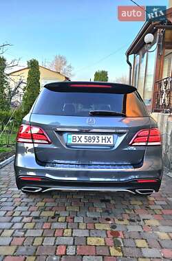 Внедорожник / Кроссовер Mercedes-Benz GLE-Class 2015 в 