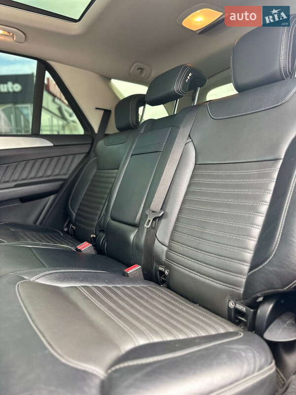 Позашляховик / Кросовер Mercedes-Benz GLE-Class 2016 в Києві