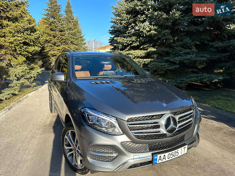 Внедорожник / Кроссовер Mercedes-Benz GLE-Class 2017 в Киеве