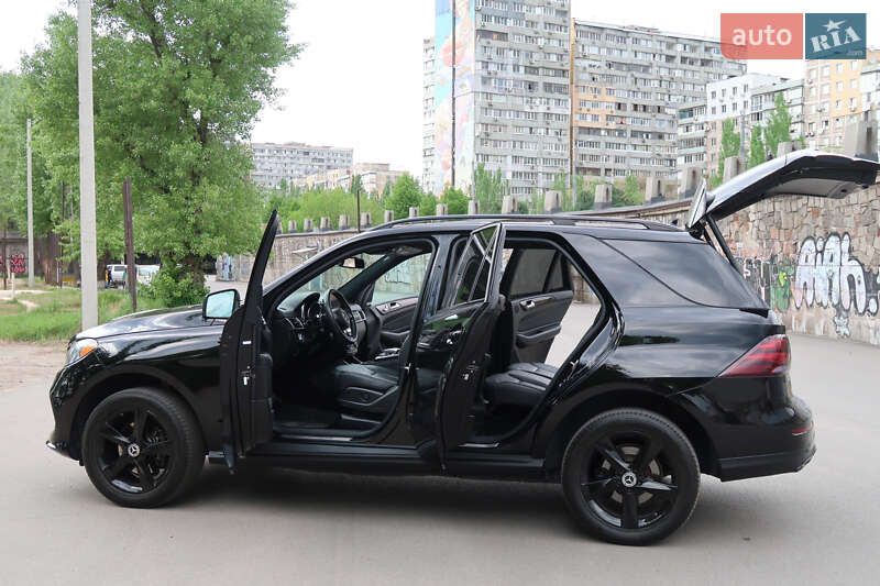 Внедорожник / Кроссовер Mercedes-Benz GLE-Class 2018 в Днепре