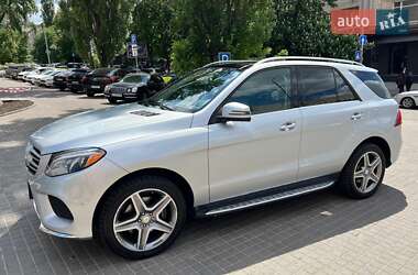 Внедорожник / Кроссовер Mercedes-Benz GLE-Class 2015 в 