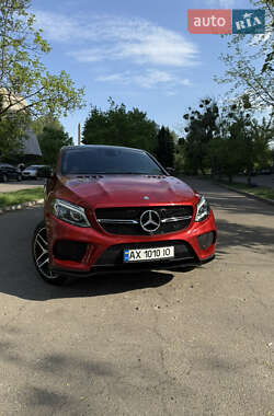 Позашляховик / Кросовер Mercedes-Benz GLE-Class 2016 в 