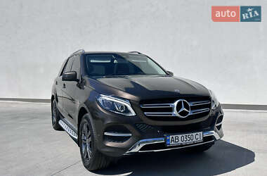 Позашляховик / Кросовер Mercedes-Benz GLE-Class 2016 в 