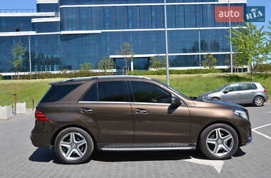 Внедорожник / Кроссовер Mercedes-Benz GLE-Class 2015 в 