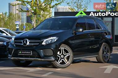 Внедорожник / Кроссовер Mercedes-Benz GLE-Class 2016 в 