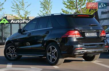 Внедорожник / Кроссовер Mercedes-Benz GLE-Class 2016 в 