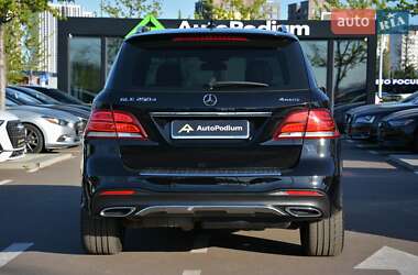 Внедорожник / Кроссовер Mercedes-Benz GLE-Class 2016 в 