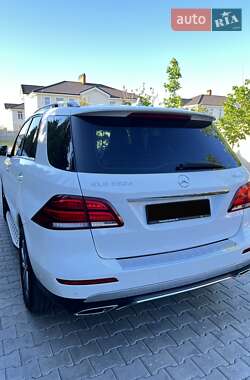 Позашляховик / Кросовер Mercedes-Benz GLE-Class 2017 в 