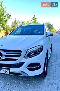 Позашляховик / Кросовер Mercedes-Benz GLE-Class 2017 в 