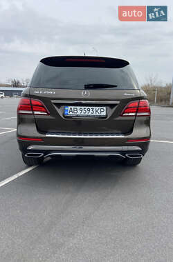 Внедорожник / Кроссовер Mercedes-Benz GLE-Class 2018 в 