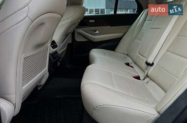Позашляховик / Кросовер Mercedes-Benz GLE-Class 2019 в 