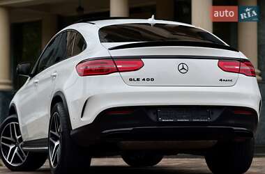 Внедорожник / Кроссовер Mercedes-Benz GLE-Class 2016 в 