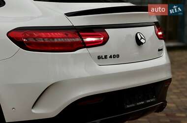 Внедорожник / Кроссовер Mercedes-Benz GLE-Class 2016 в 