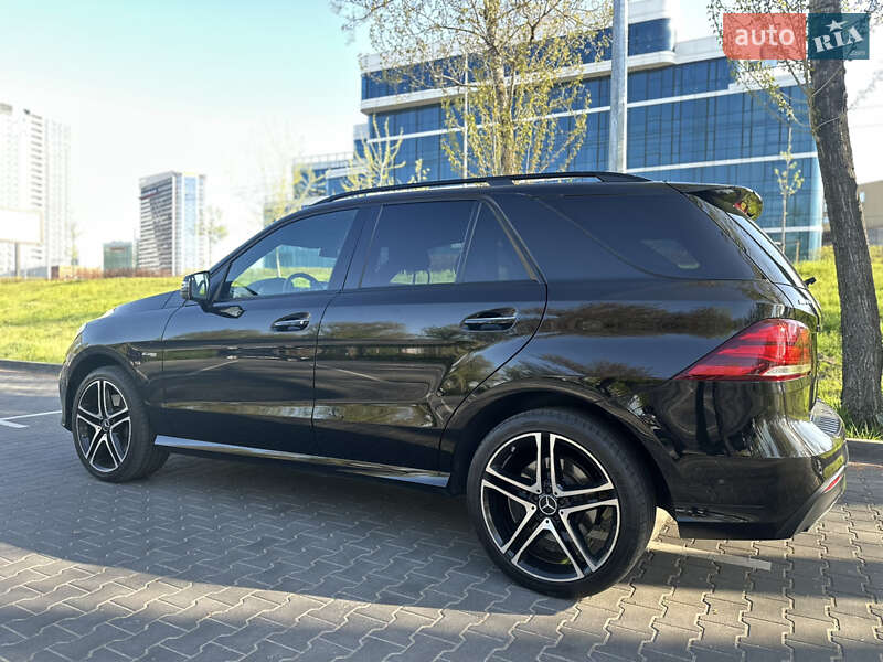 Позашляховик / Кросовер Mercedes-Benz GLE-Class 2016 в Києві