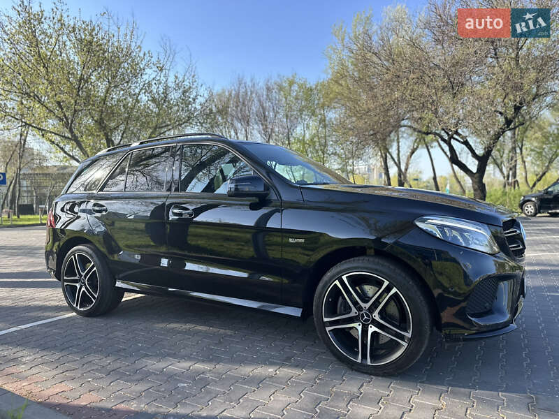 Позашляховик / Кросовер Mercedes-Benz GLE-Class 2016 в Києві