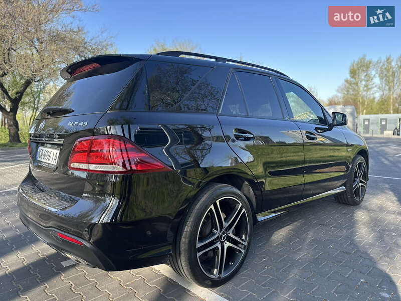 Позашляховик / Кросовер Mercedes-Benz GLE-Class 2016 в Києві