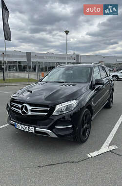 Позашляховик / Кросовер Mercedes-Benz GLE-Class 2015 в 