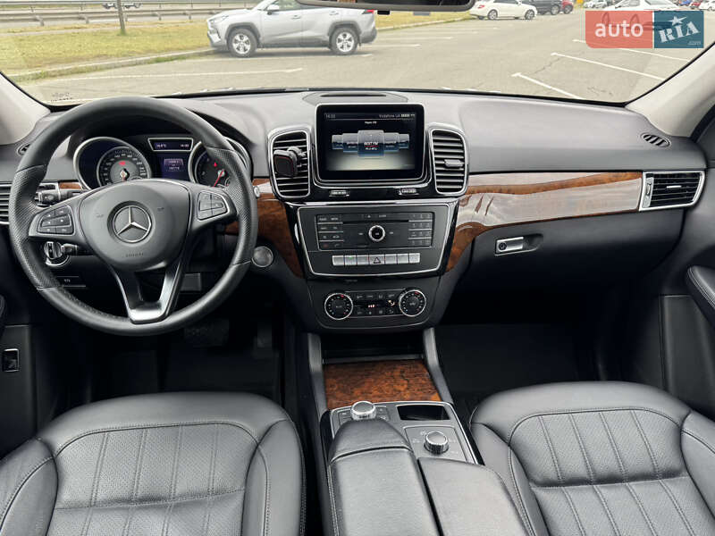 Внедорожник / Кроссовер Mercedes-Benz GLE-Class 2015 в Киеве фото 13 Внедорожник / Кроссовер Mercedes-Benz GLE-Class 2015 в Киеве