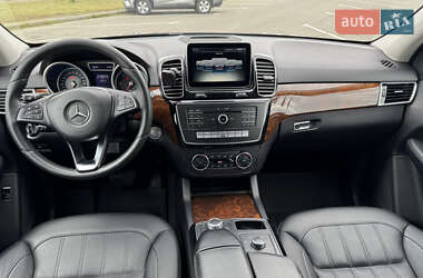 Позашляховик / Кросовер Mercedes-Benz GLE-Class 2015 в 