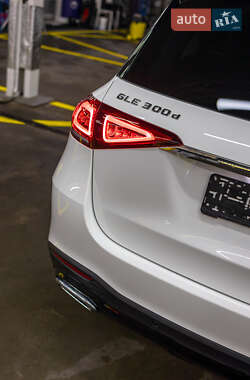 Внедорожник / Кроссовер Mercedes-Benz GLE-Class 2022 в 