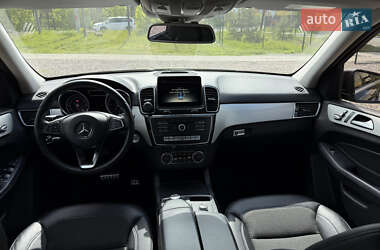 Позашляховик / Кросовер Mercedes-Benz GLE-Class 2016 в 