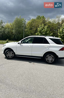 Внедорожник / Кроссовер Mercedes-Benz GLE-Class 2016 в 