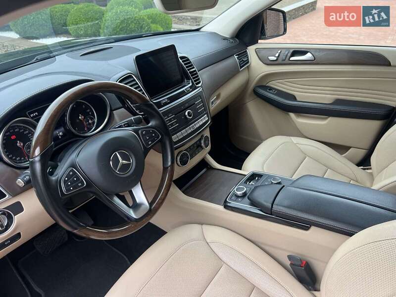 Позашляховик / Кросовер Mercedes-Benz GLE-Class 2016 в Іршаві