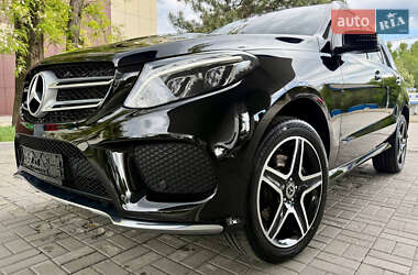Позашляховик / Кросовер Mercedes-Benz GLE-Class 2017 в 