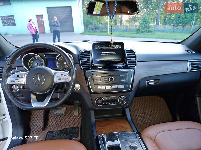 Внедорожник / Кроссовер Mercedes-Benz GLE-Class 2016 в Тернополе