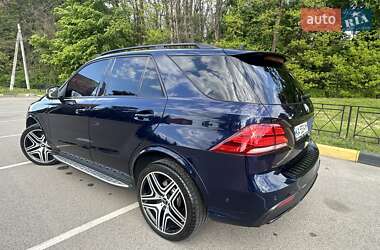 Внедорожник / Кроссовер Mercedes-Benz GLE-Class 2016 в 