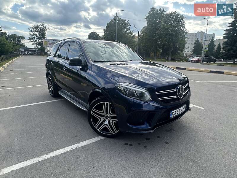Внедорожник / Кроссовер Mercedes-Benz GLE-Class 2016 в 