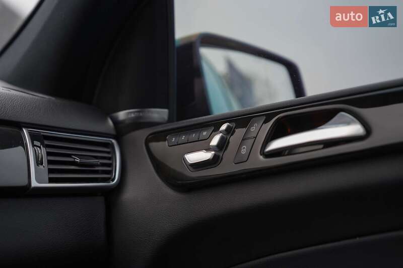 Позашляховик / Кросовер Mercedes-Benz GLE-Class 2016 в Чернівцях