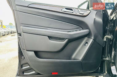 Внедорожник / Кроссовер Mercedes-Benz GLE-Class 2016 в 