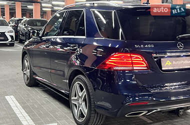 Внедорожник / Кроссовер Mercedes-Benz GLE-Class 2016 в 