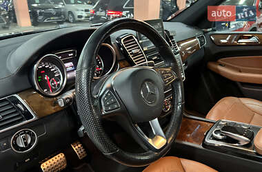 Внедорожник / Кроссовер Mercedes-Benz GLE-Class 2016 в 