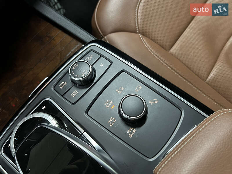 Внедорожник / Кроссовер Mercedes-Benz GLE-Class 2016 в Киеве