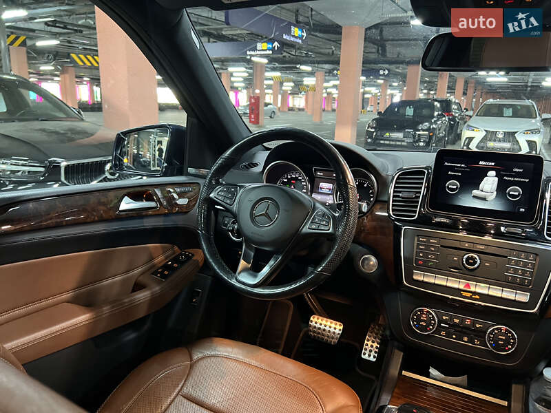Внедорожник / Кроссовер Mercedes-Benz GLE-Class 2016 в Киеве