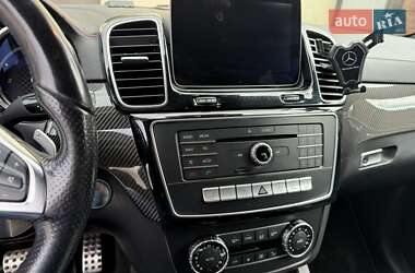 Внедорожник / Кроссовер Mercedes-Benz GLE-Class 2017 в 
