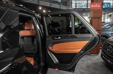 Внедорожник / Кроссовер Mercedes-Benz GLE-Class 2016 в 