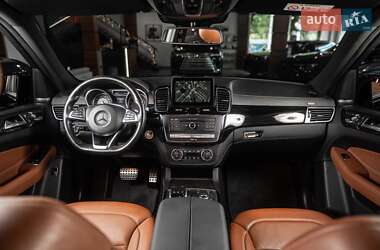 Внедорожник / Кроссовер Mercedes-Benz GLE-Class 2016 в 